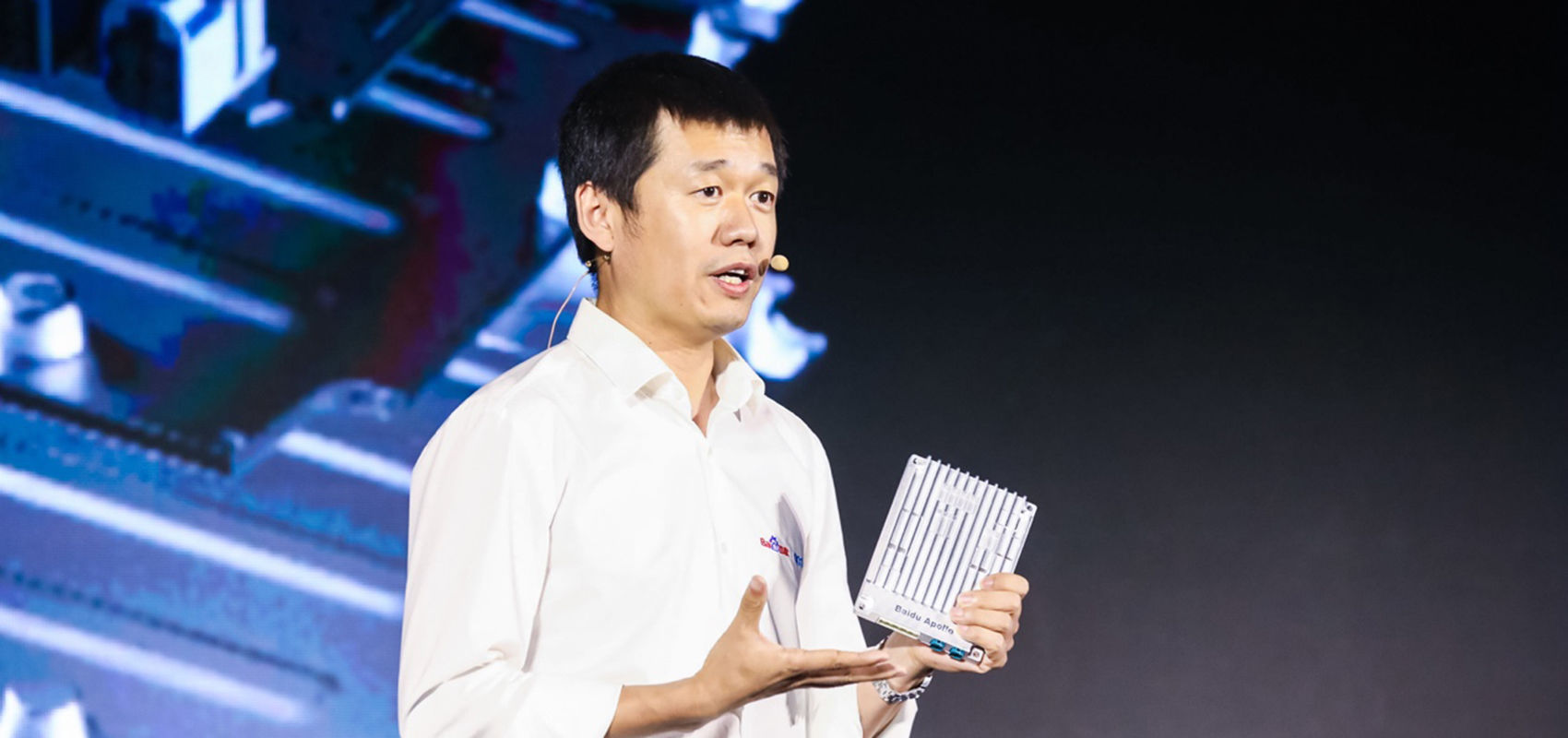 打通AI落地“最后一公里” 联想首发企业大模型服务背后