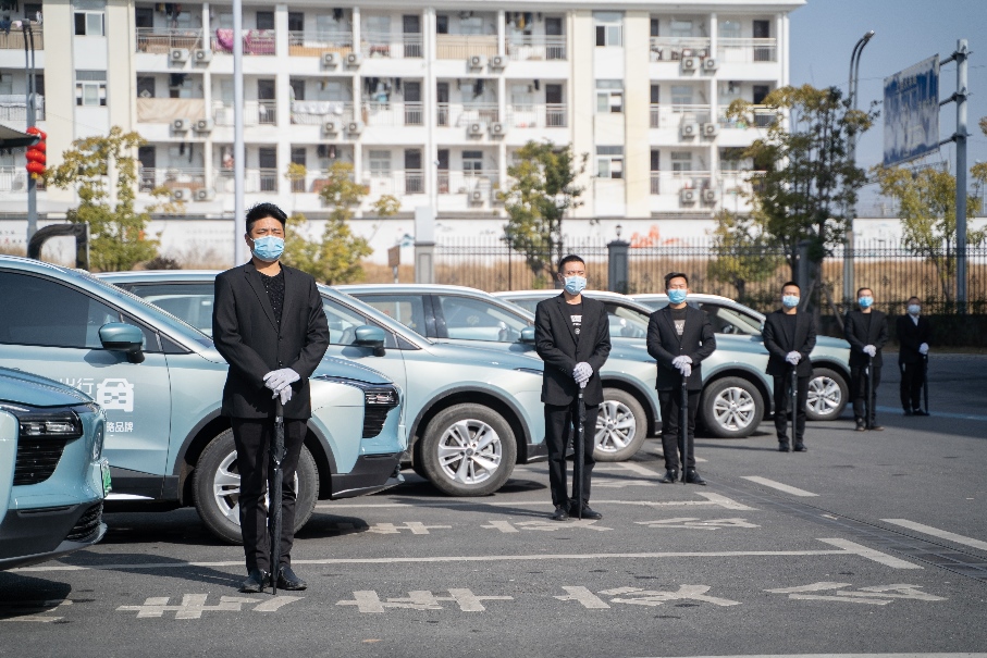 车企抢滩新能源车险：仅一家获“准生证” 多数代销险企产品