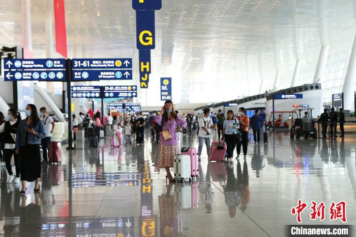 今年以来首都机场旅客吞吐量已达2505万人次