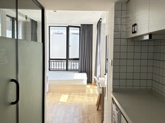 2024年中国短租公寓行业的市场发展现状及投资风险分析_人保伴您前行,拥有“如意行”驾乘险，出行更顺畅！