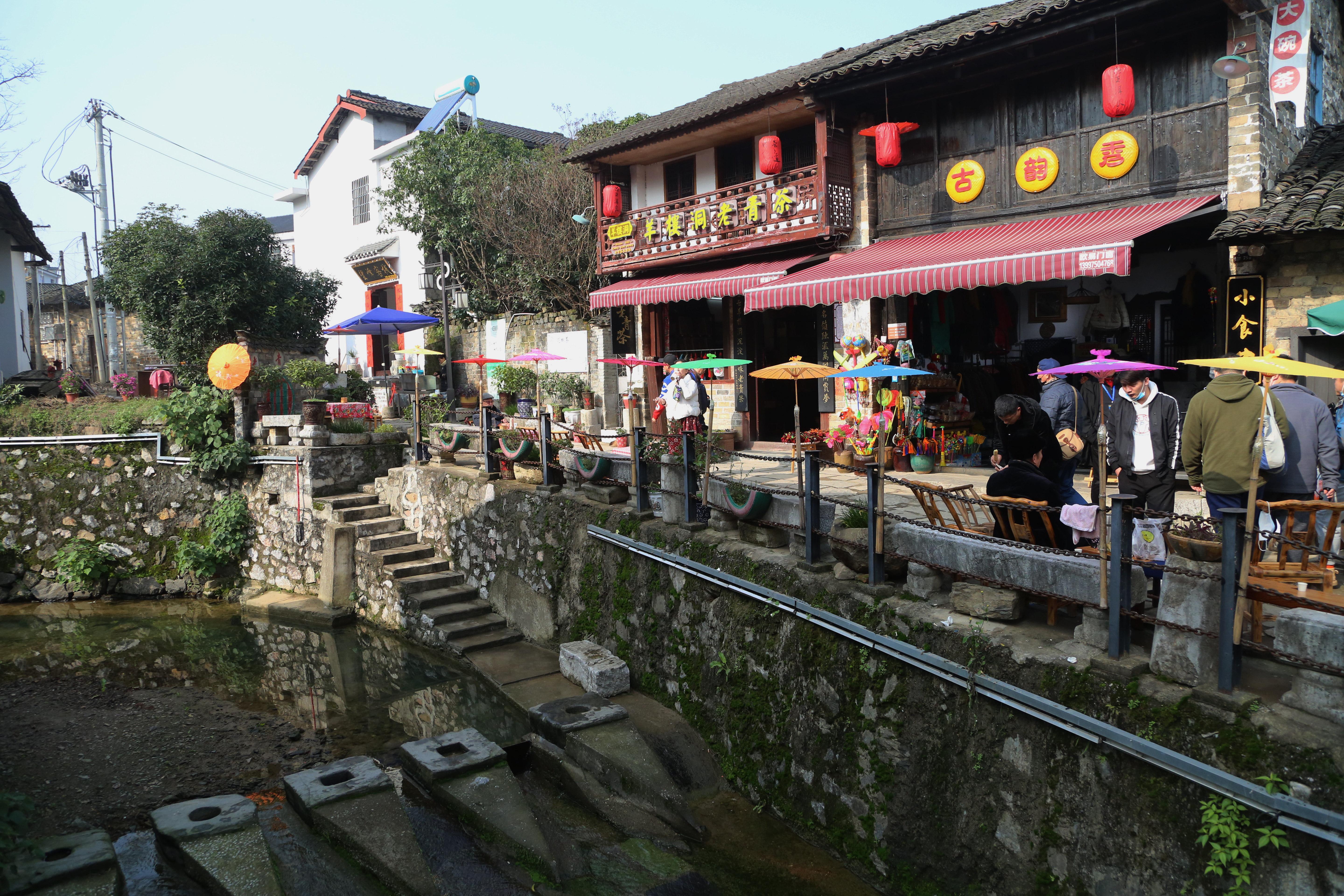 茶旅融合产业兴 美丽家园焕新颜——中国人寿寿险云南省分公司助力边境乡村振兴
