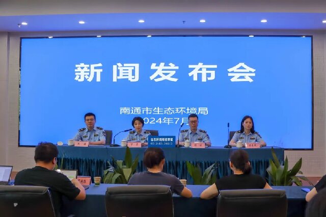 年轻人为养生晒完背又开始吊脖子 2024养生行业市场现状分析_保险有温度,人保服务