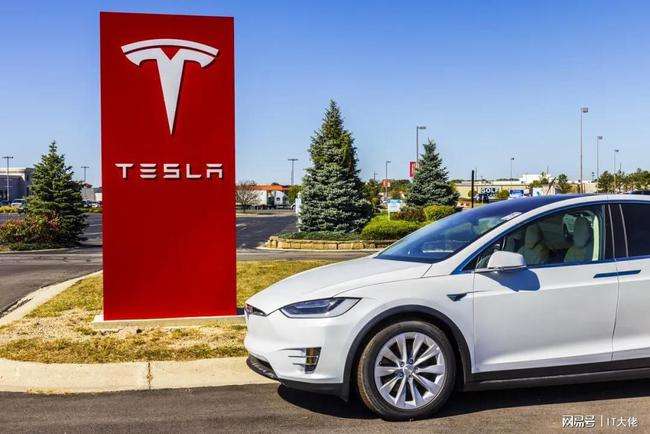 外媒：特斯拉在美召回超180万辆汽车