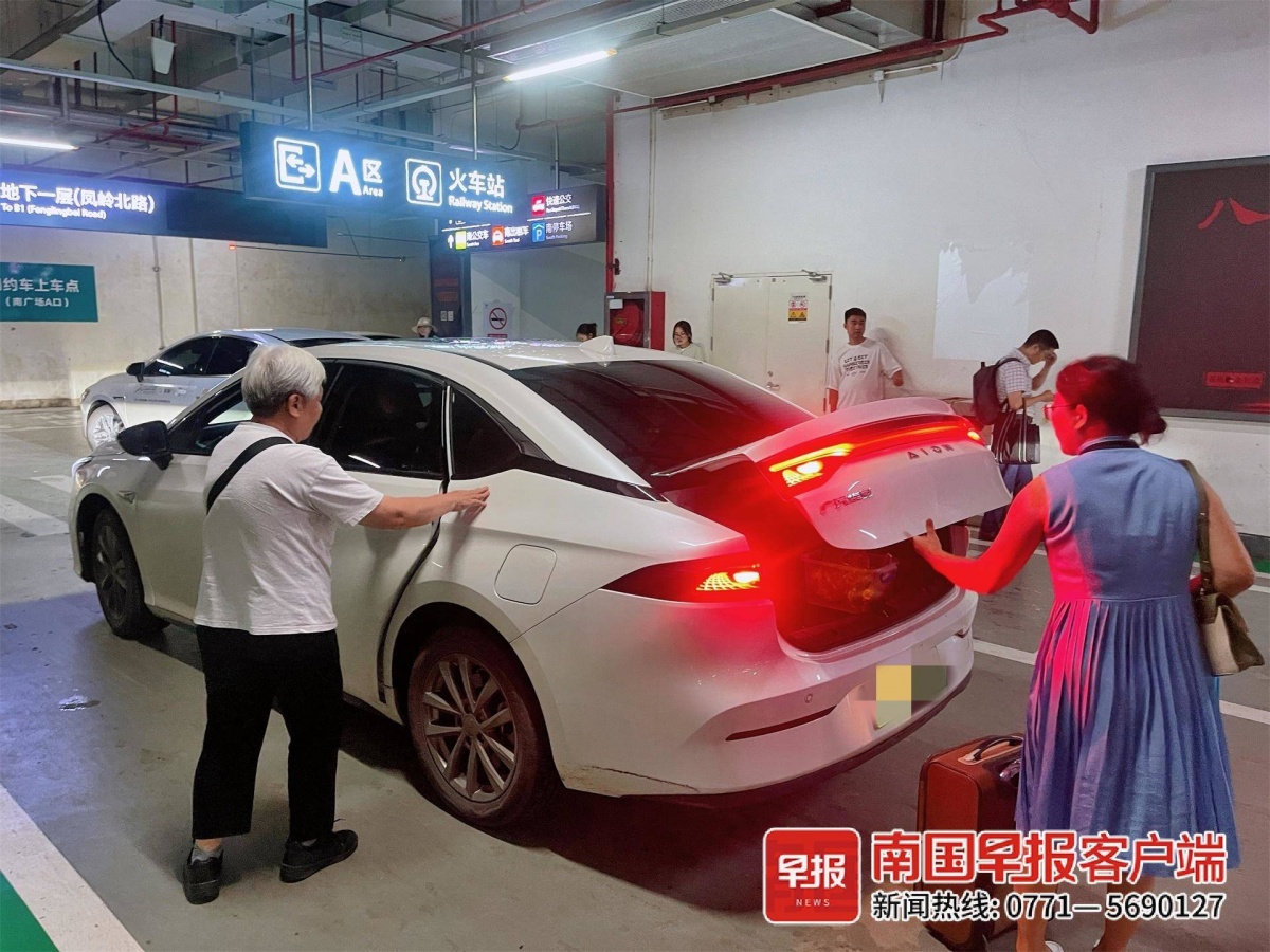 保费高、被拒保！有新能源车主称续保难 网约车竟成重灾区？