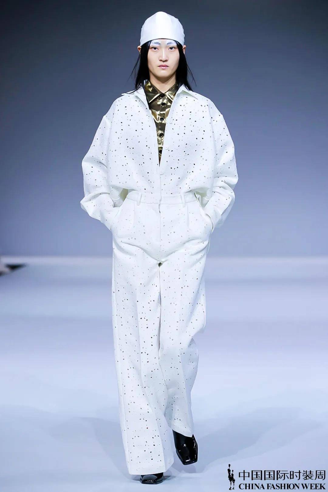 人保车险,人保护你周全_2024年中国高级定制时装行业发展现状、竞争格局及未来发展趋势与前景分析