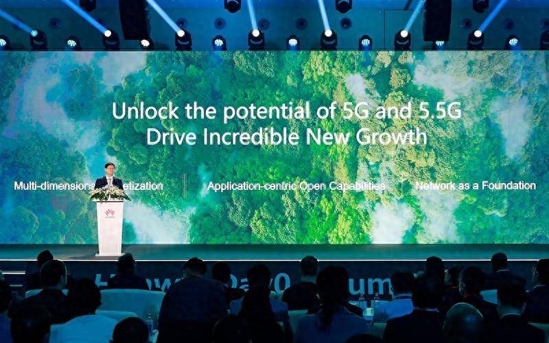 2024年版5G通信技术背景下边缘计算+AI发展趋势及应用专项研究_人保车险   品牌优势——快速了解燃油汽车车险,拥有“如意行”驾乘险，出行更顺畅！