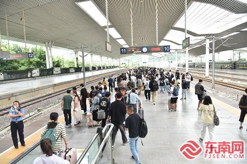 人保伴您前行,拥有“如意行”驾乘险，出行更顺畅！_会议型酒店行业发展现状及未来市场投资风险分析