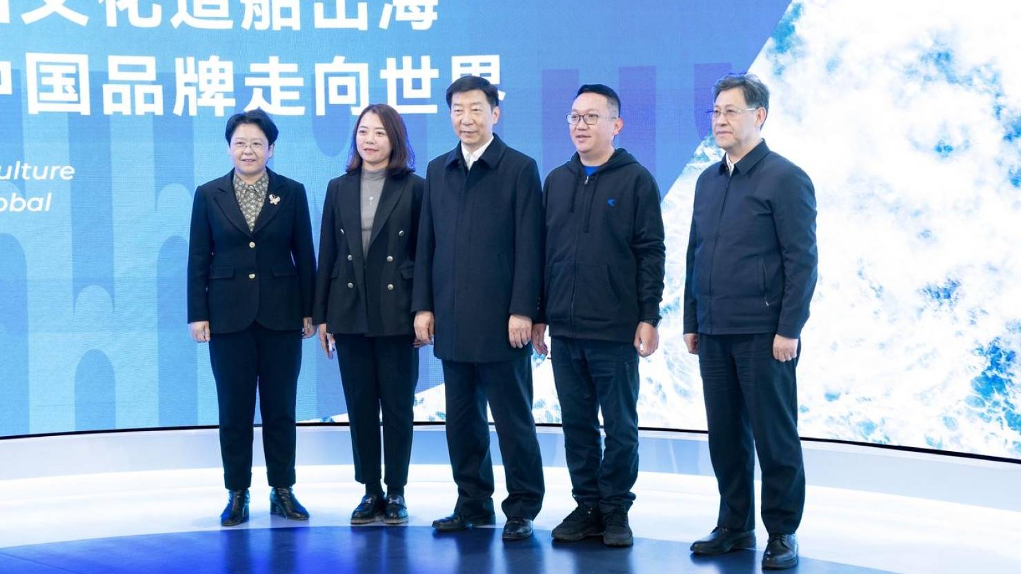 人工智能芯片产业现状及未来发展趋势分析_人保车险   品牌优势——快速了解燃油汽车车险,人保财险政银保 