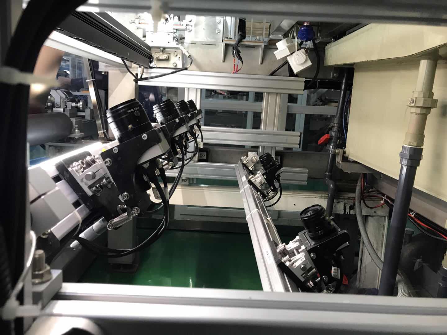 人保车险   品牌优势——快速了解燃油汽车车险,人保车险_机器视觉行业产业链结构及投资分析