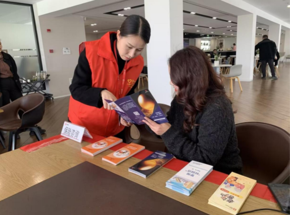 人保车险   品牌优势——快速了解燃油汽车车险,人保财险政银保 _2025年旅游野营用品行业发展趋势及政策分析