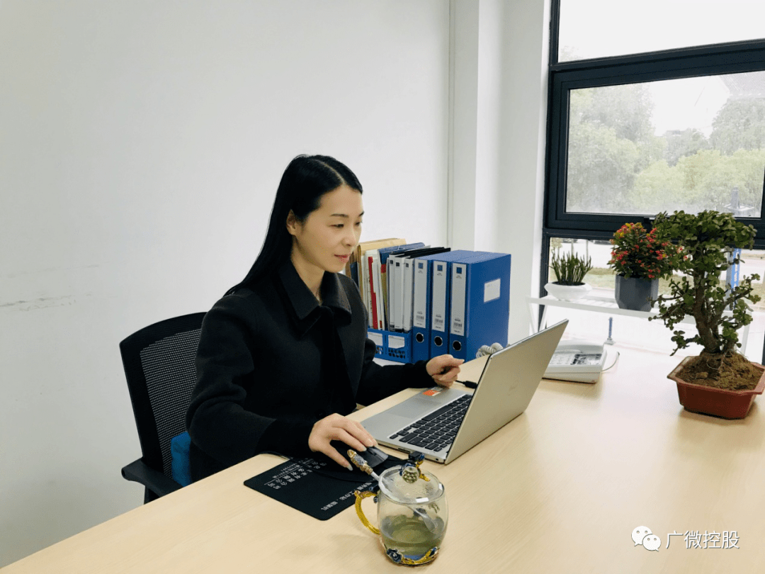 产业一线・跨年行 | 实时肿瘤追踪！手术机器人如何精准灭癌？