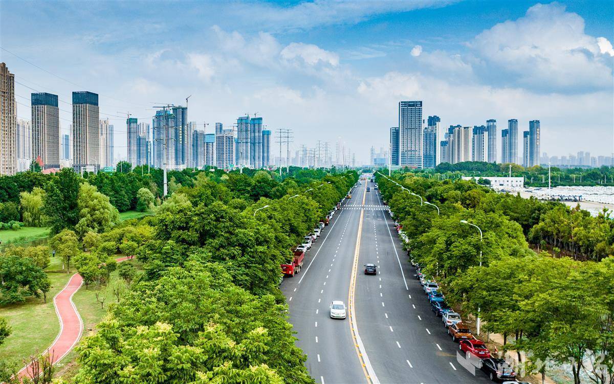 人保伴您前行,拥有“如意行”驾乘险，出行更顺畅！_2025年工业气体行业发展现状、竞争格局及未来发展趋势与前景分析