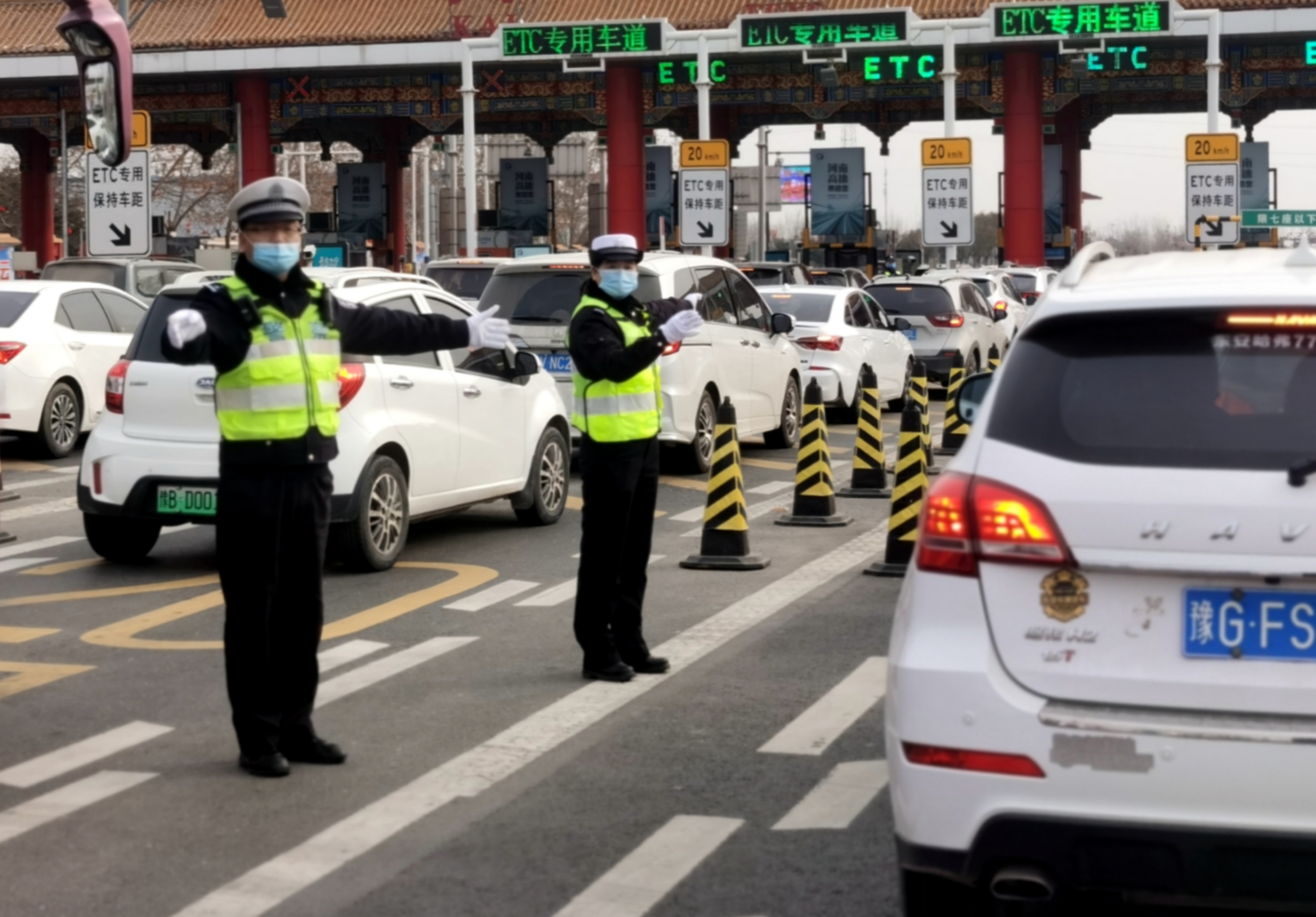 人保财险 ,拥有“如意行”驾乘险,出行更顺畅!_2025年现代畜牧业行业现状与发展趋势分析
