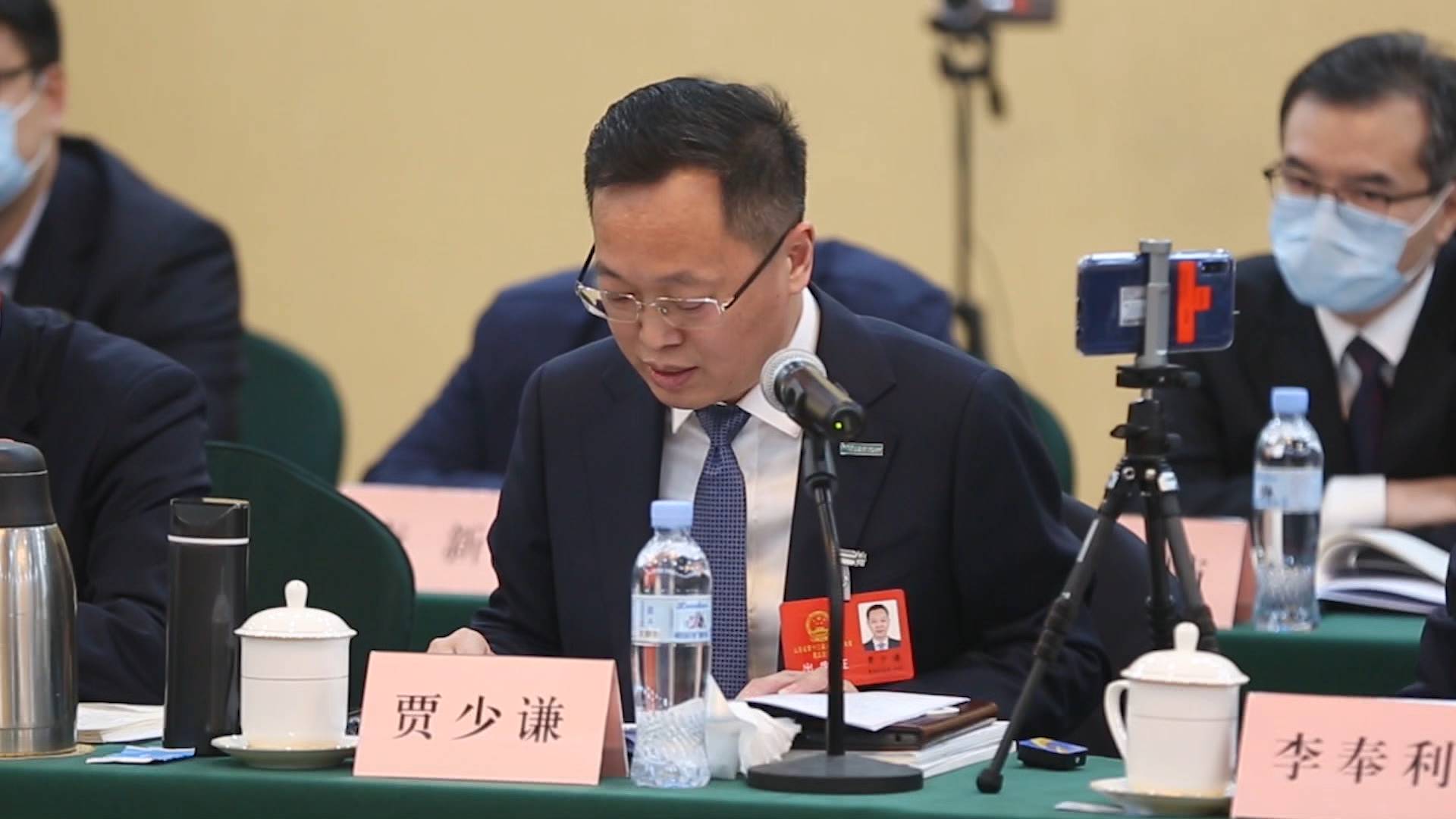 【财眼观两会】部分消费者“进城才能领补贴买家电”？贾少谦代表这样建议