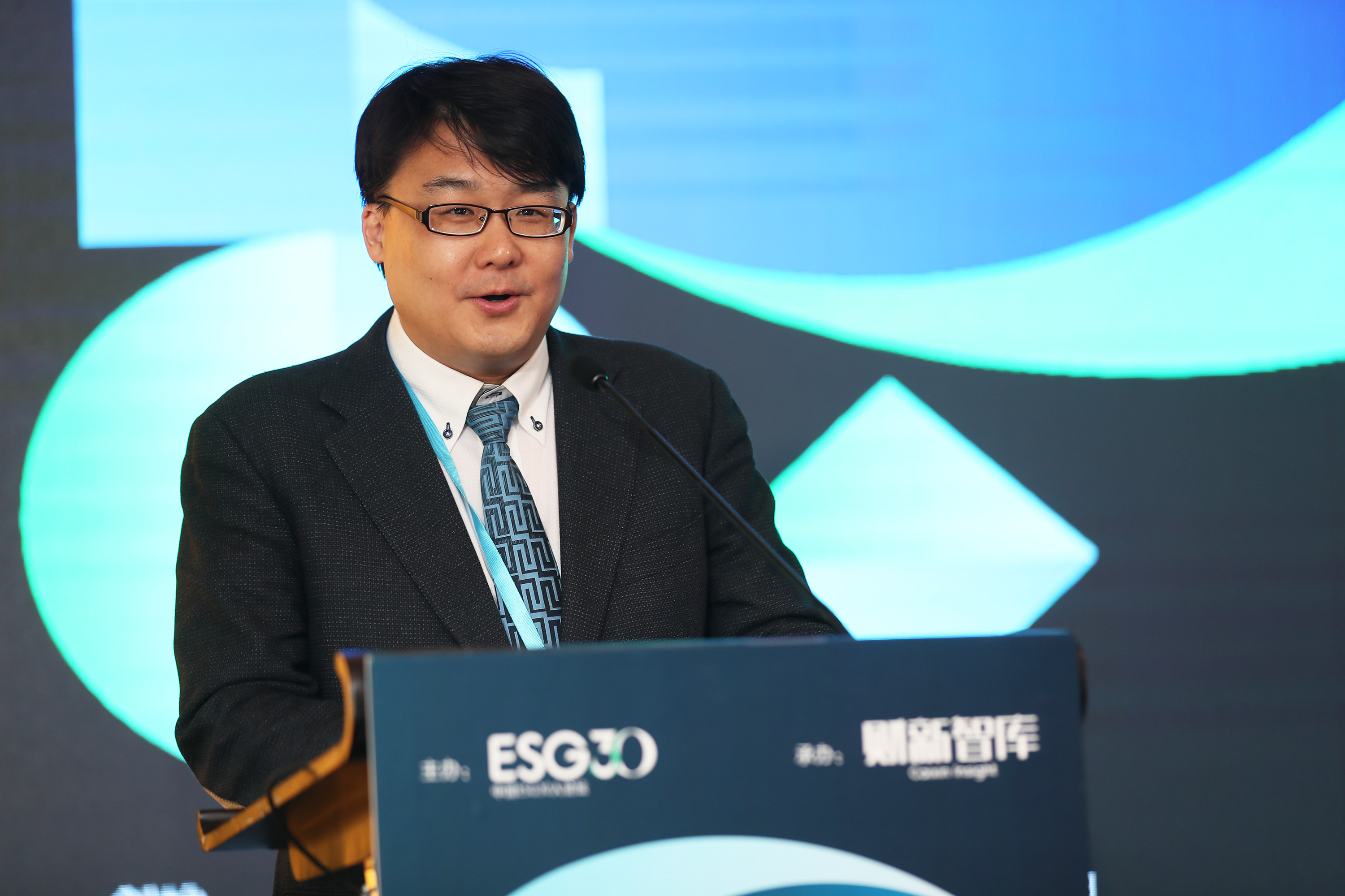 【财眼观两会】余淼杰代表：建议重点支持新能源汽车、载货车下乡