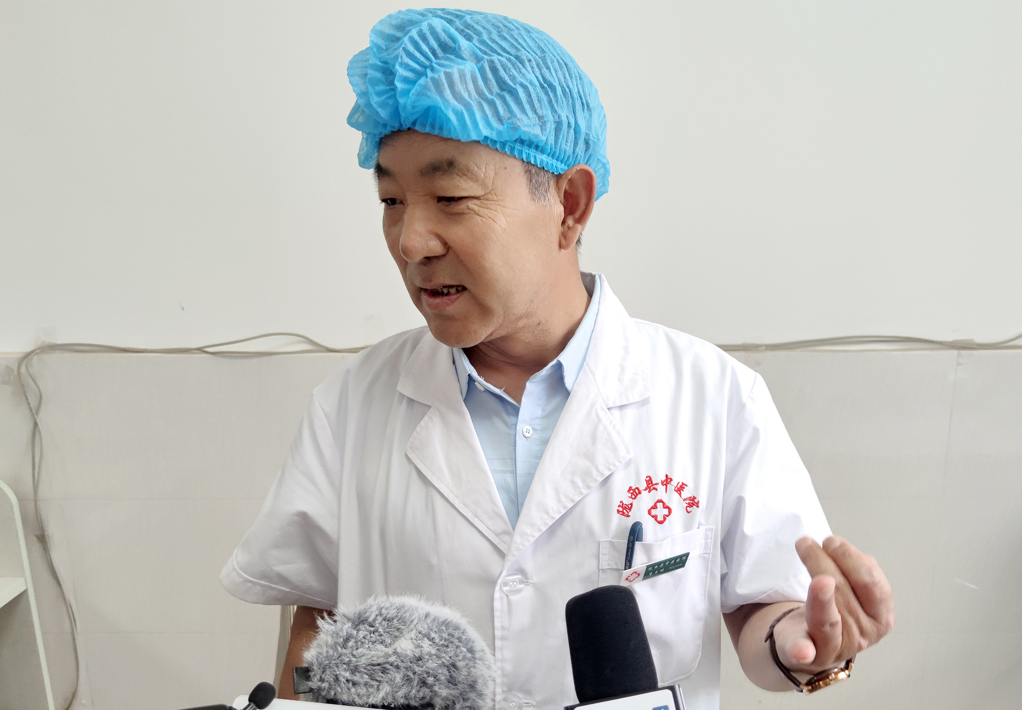 【财眼观两会】对话赵菁代表：让AI赋能中医药传承创新