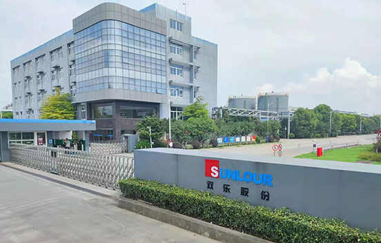 政策、技术驱动下稳健增长，2025年防护鞋行业深度调研_拥有“如意行”驾乘险，出行更顺畅！,人保有温度