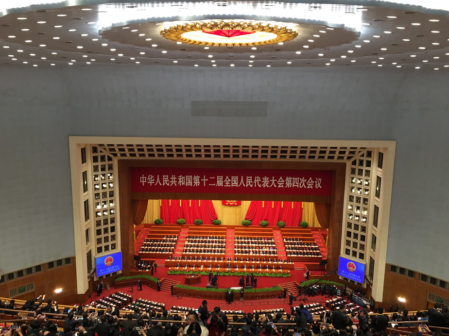 全国人大代表吴晶：以系统性策略激活消费潜能