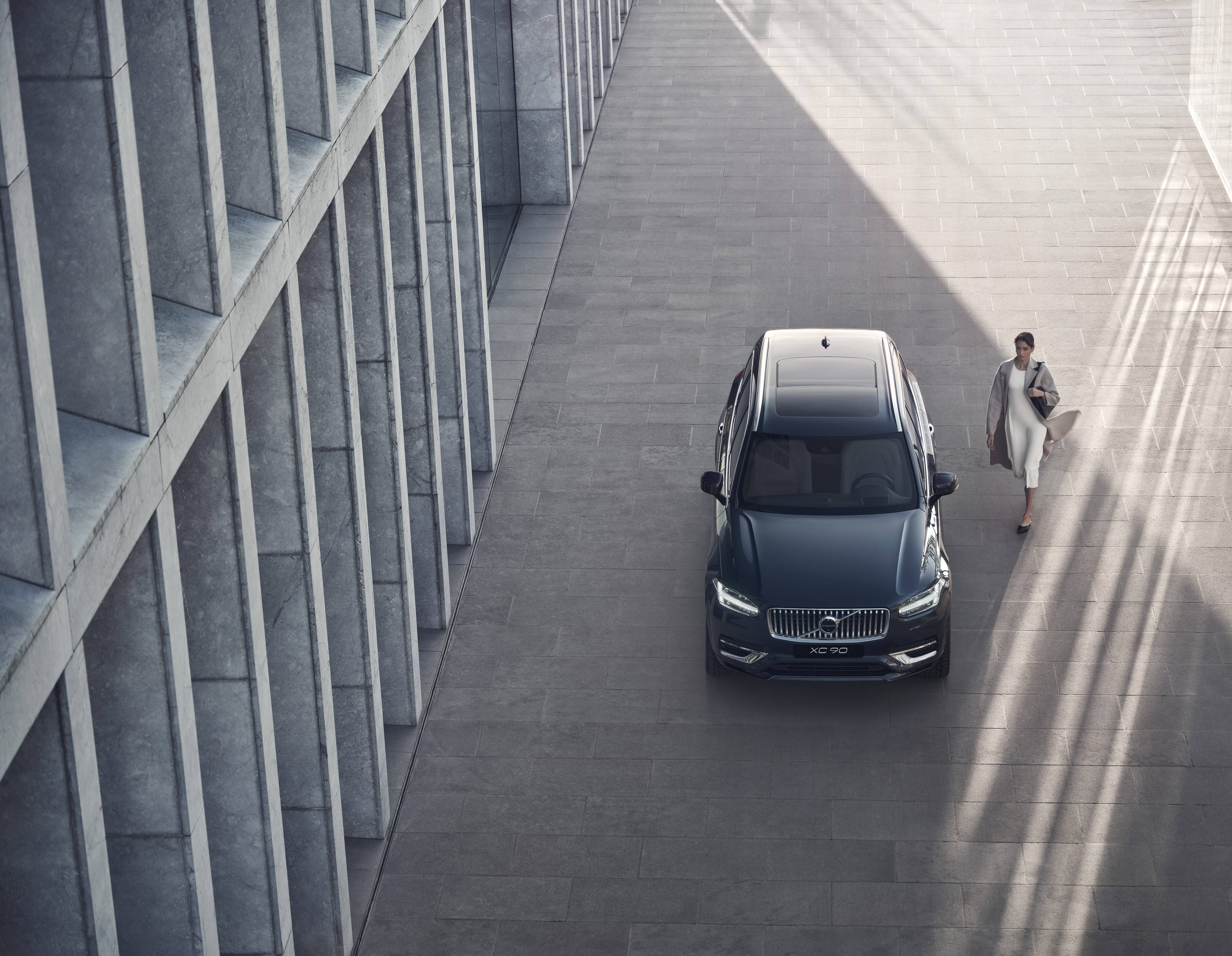 人保车险   品牌优势——快速了解燃油汽车车险,人保护你周全_2025年有色金属行业现状与发展趋势分析