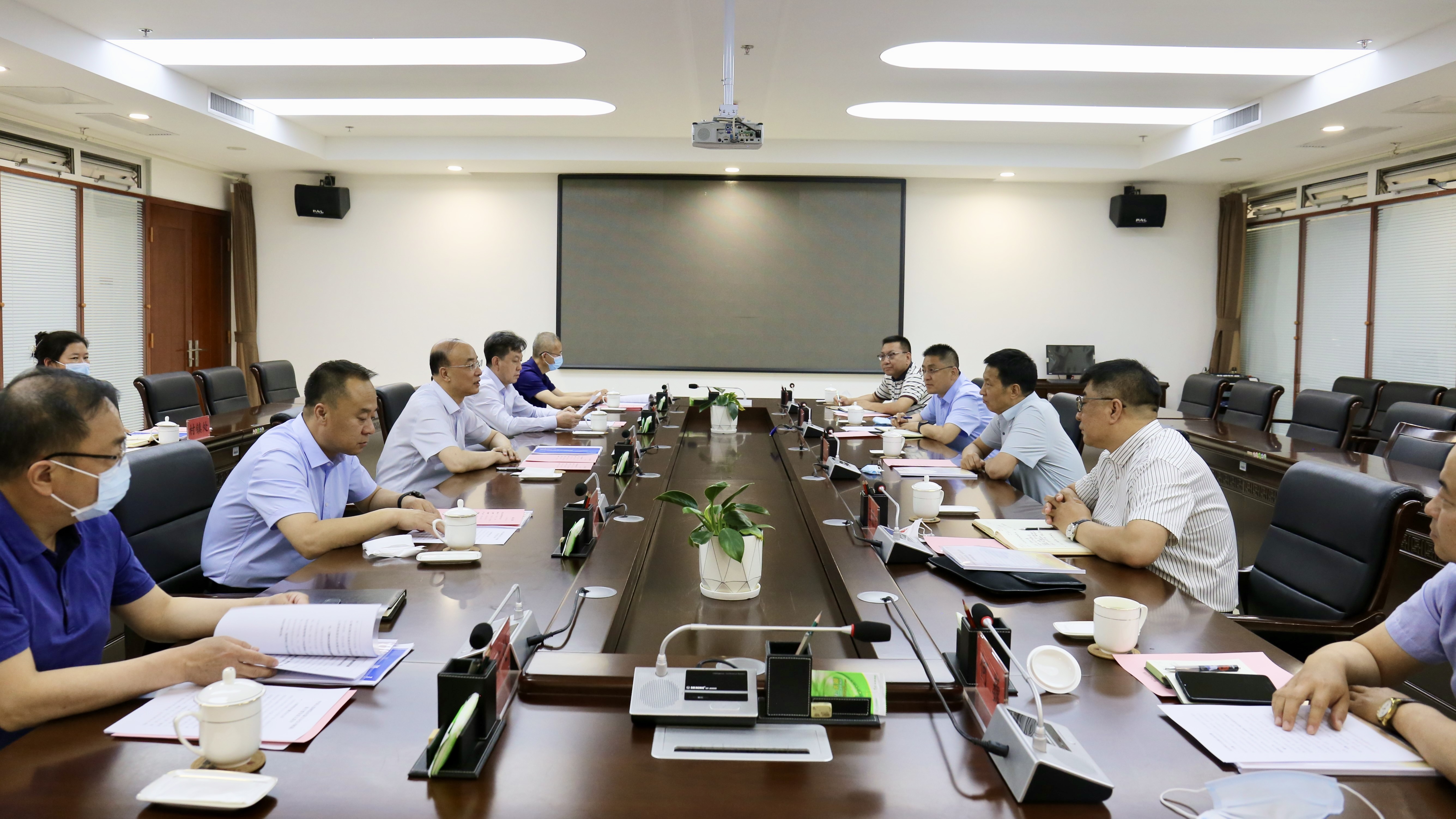 人保财险政银保 ,人保财险 _2025年真丝服装面料行业投资潜力及发展前景分析