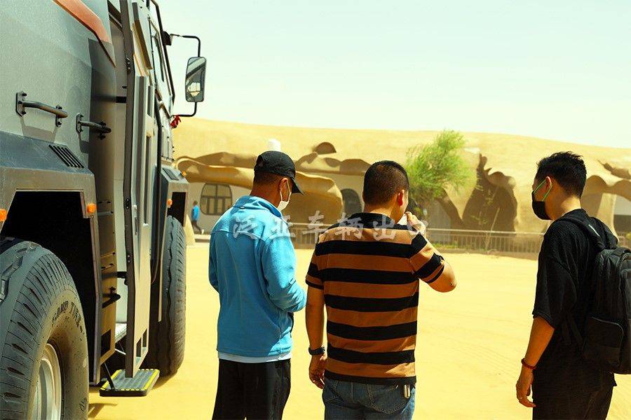 人保服务,拥有“如意行”驾乘险，出行更顺畅！_2025年中国场景金融行业全景研究与发展趋势深度剖析