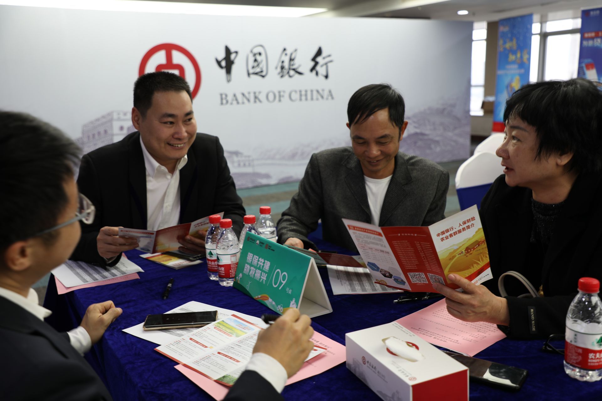 人保财险政银保 ,人保服务_2025年密封件行业现状分析及发展前景预测