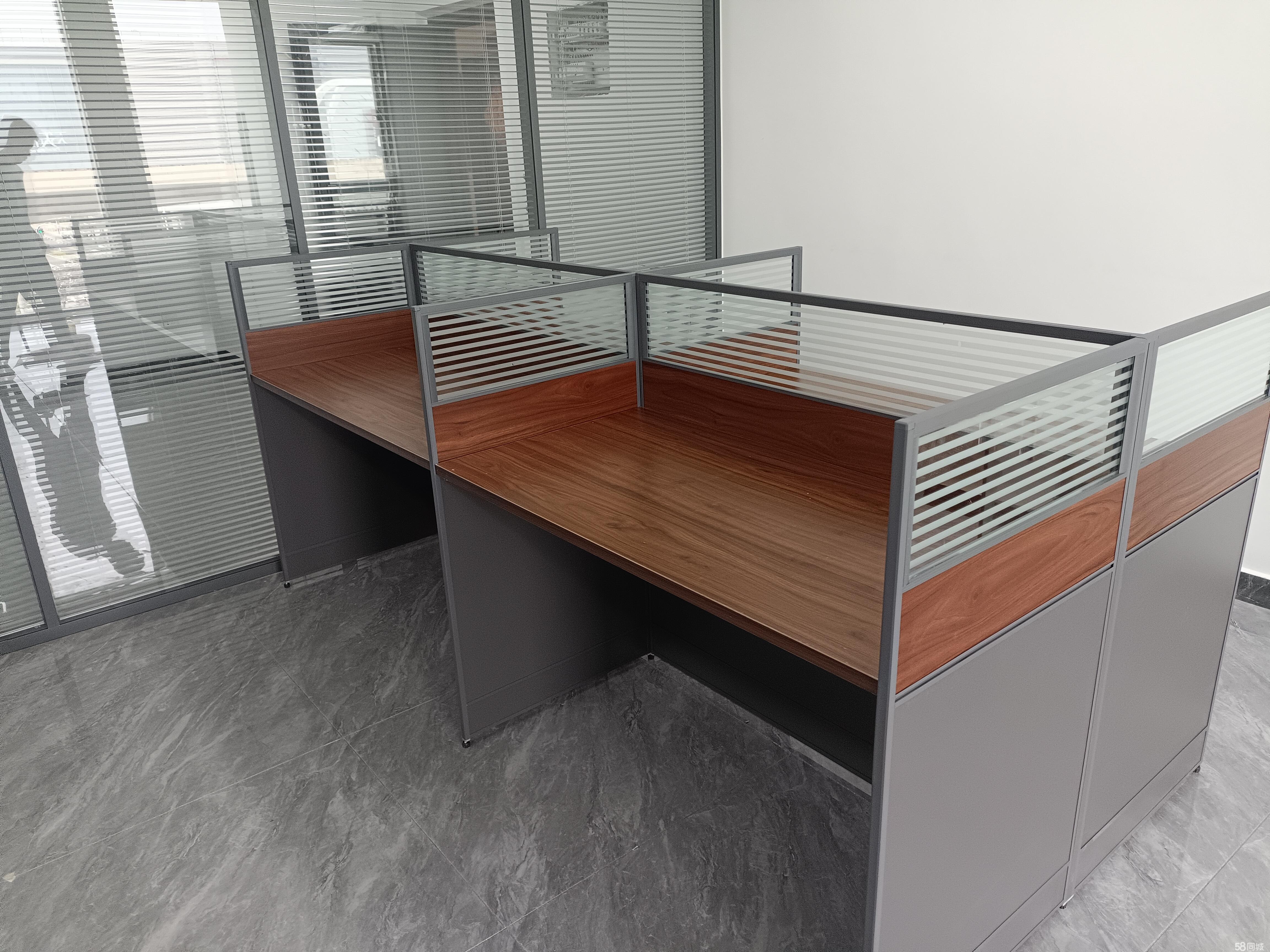 人保服务,人保伴您前行_2025年餐桌餐椅行业市场集中度与头部品牌竞争壁垒研究