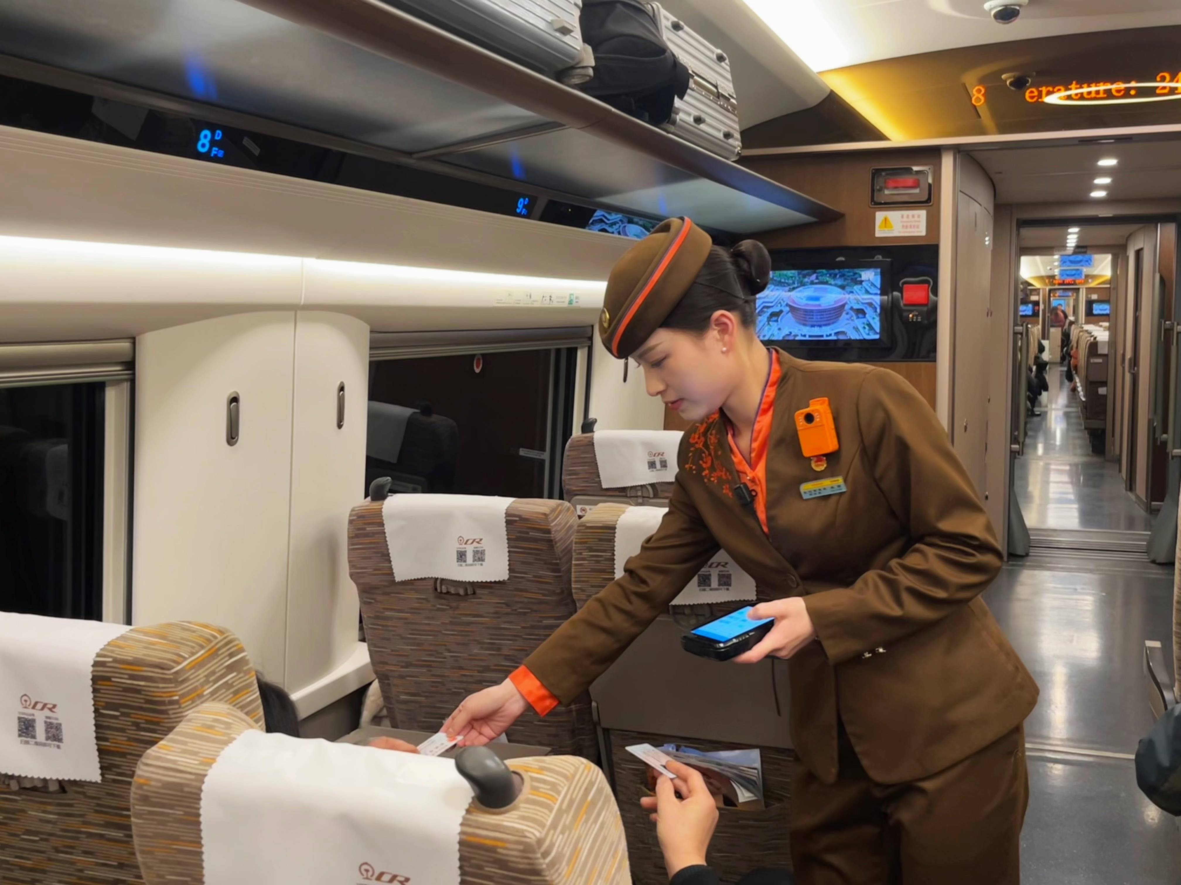 武铁端午假期预计发送旅客约380万人次