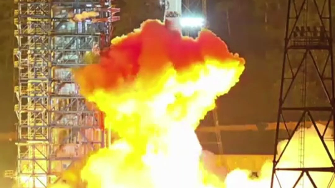 天问二号任务发射圆满成功 我国开启小行星探测与采样返回之旅