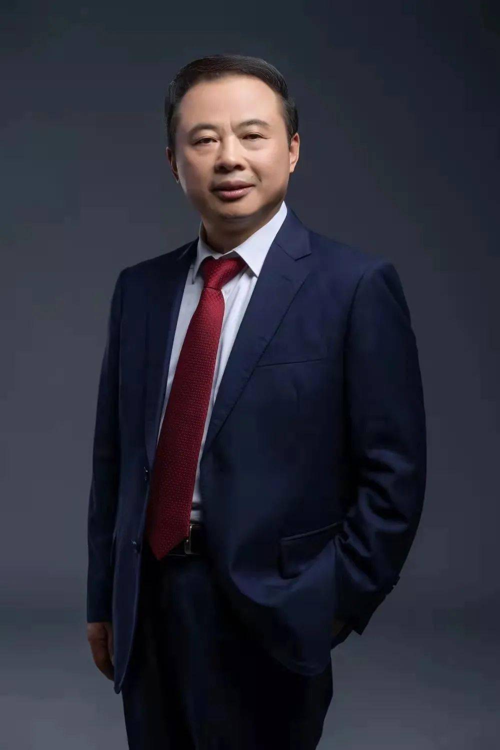 信托业家底曝光：资产规模逼近30万亿 业务转型进行时