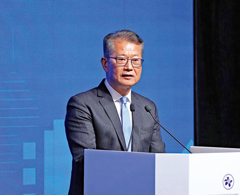 香港财政司司长陈茂波：今年前五个月约2000万人次旅客访港