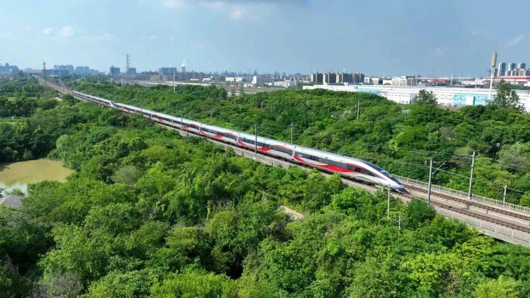 国铁太原局将增开客列24列 首开夕发朝至动卧列车
