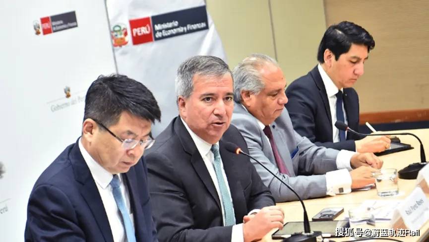 费东斌被免去国家铁路局局长职务