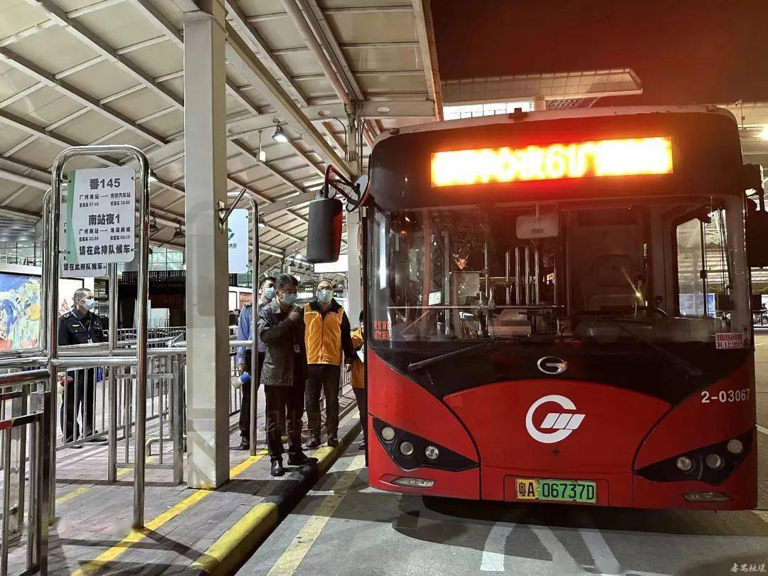 人保车险,拥有“如意行”驾乘险，出行更顺畅！_2025年电商快递行业现状与发展前景分析