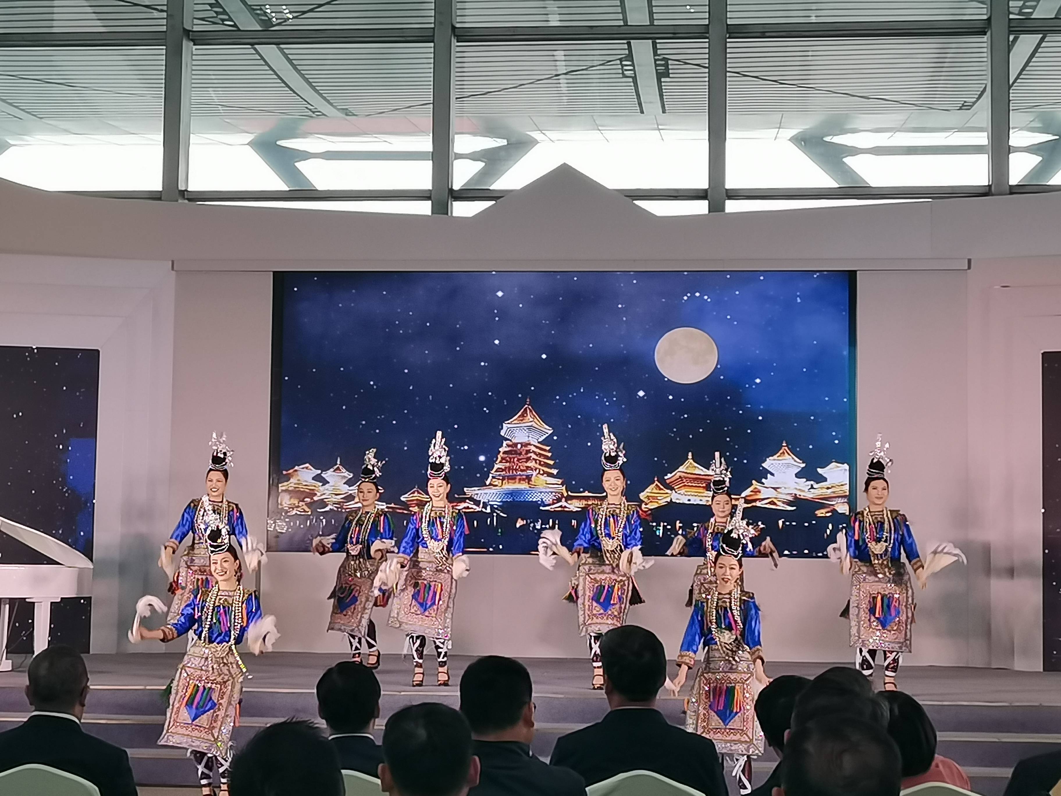 贵州文化演艺集团原副总经理王春雷一审获刑十四年三个月