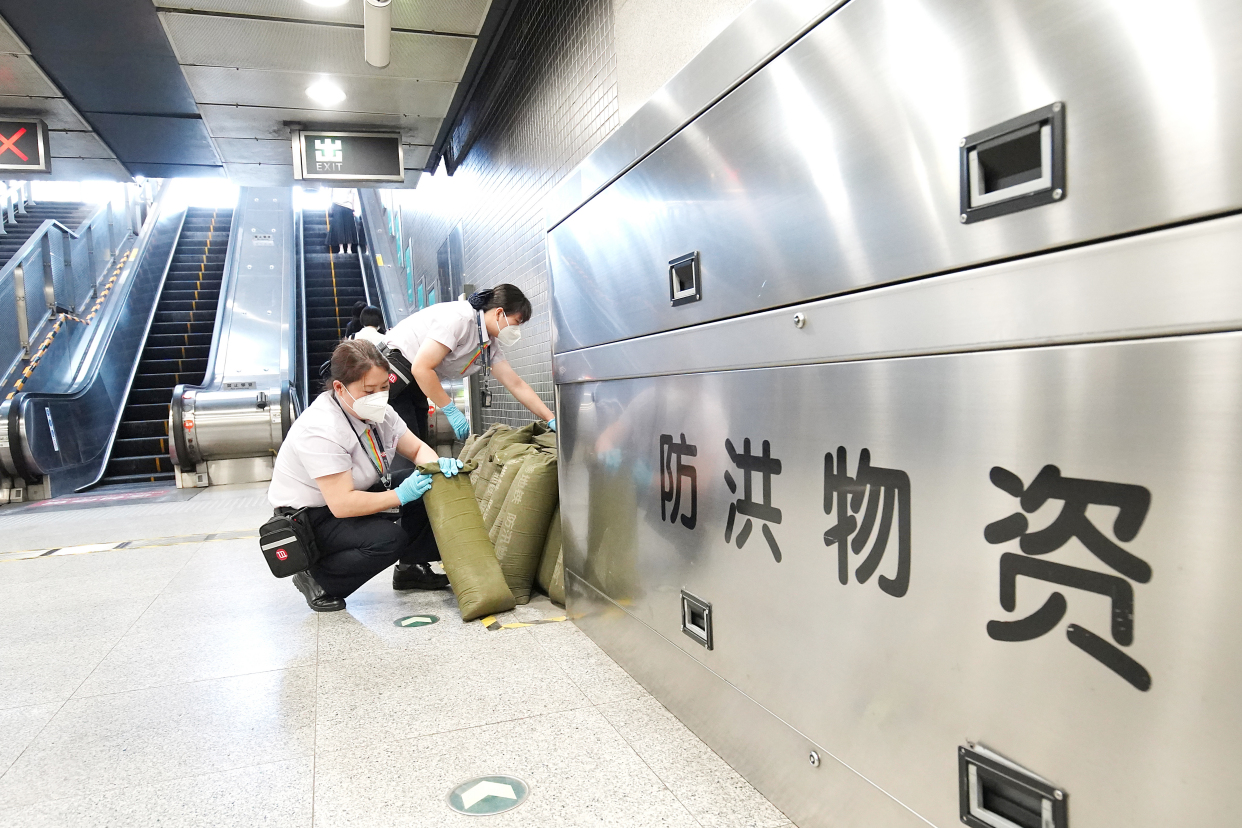 人保服务 ,拥有“如意行”驾乘险，出行更顺畅！_2025年数控刀架行业风险投资态势及投融资策略指引