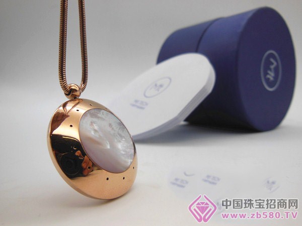 2025年中国智能项链行业：柔性电子技术突破，开启“无感穿戴”新时代_人保服务 ,人保有温度
