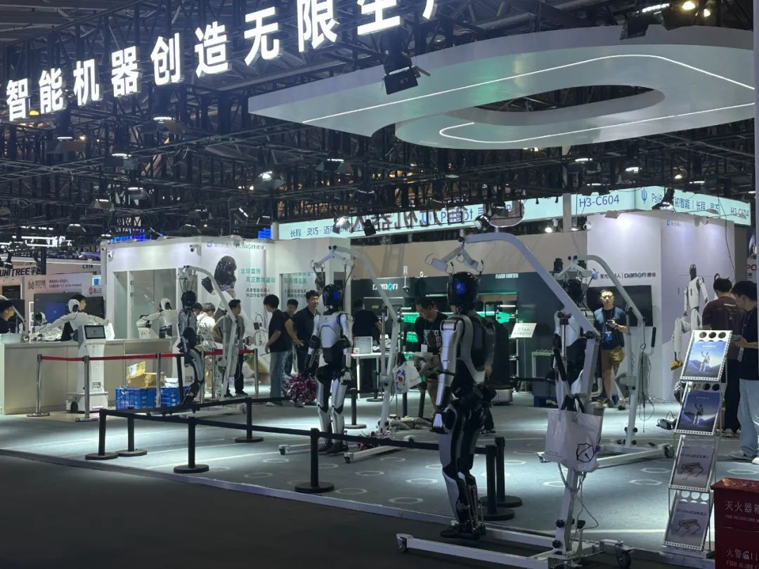 人才缺口激增4倍 人形机器人产教融合加速跑