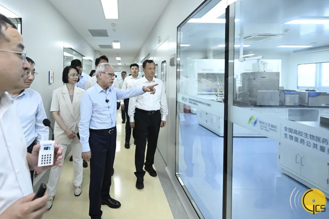 澳门特首岑浩辉：鼓励商户拓展更多吸引消费的特色元素