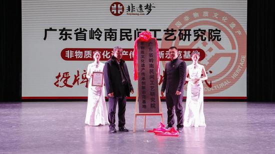社区体育行业的“未来五年”：智慧化、下沉化与跨界融合的三大增长极_人保服务 ,人保伴您前行