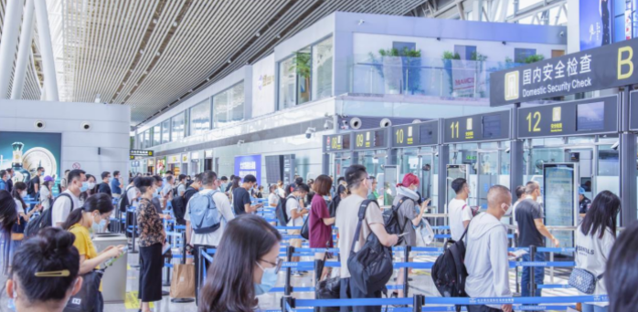 哈尔滨机场暑运运送旅客460.8万人次 创同期历史新高