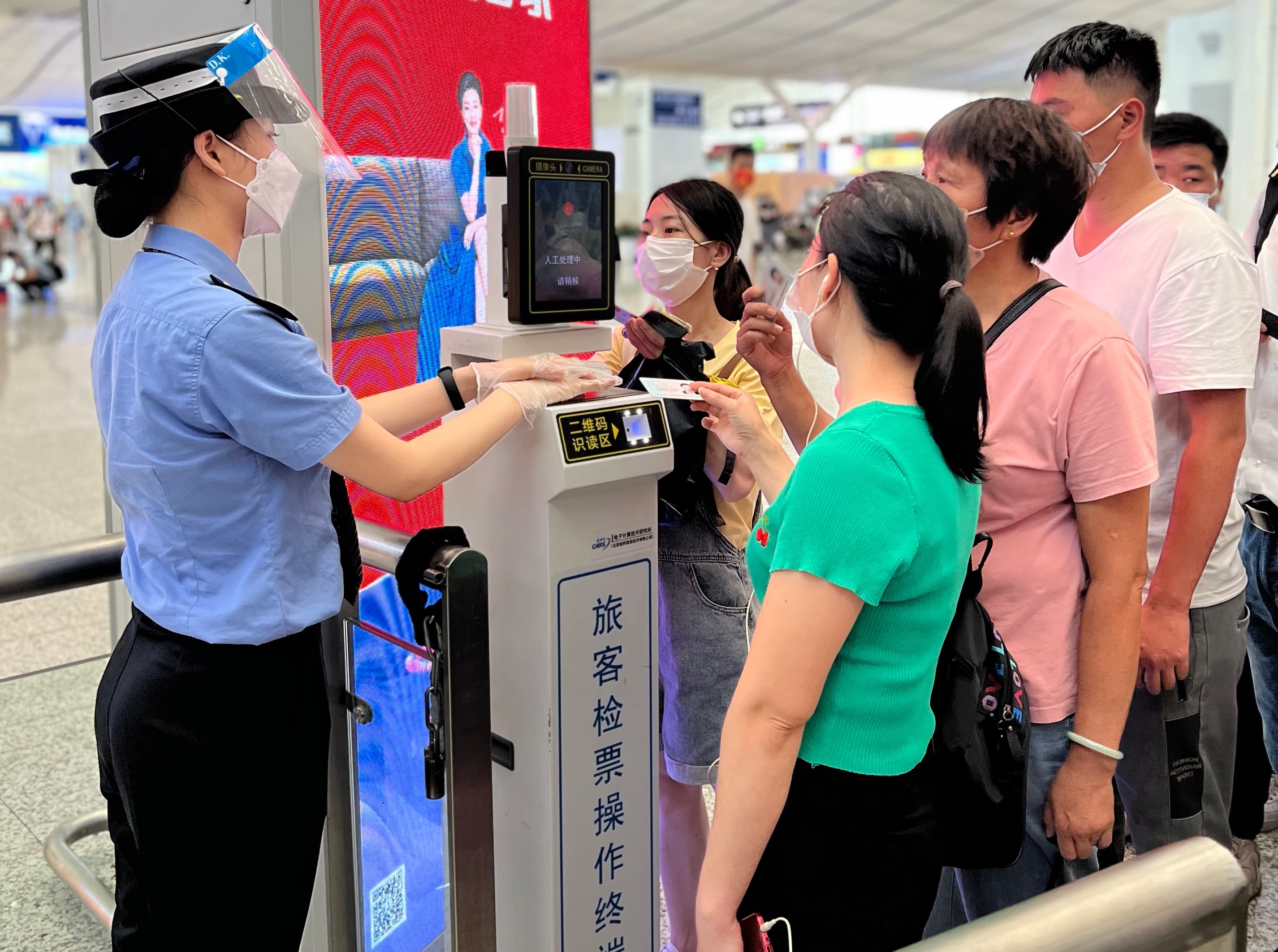 今年暑运期间珠江游共接待旅客逾92万人次
