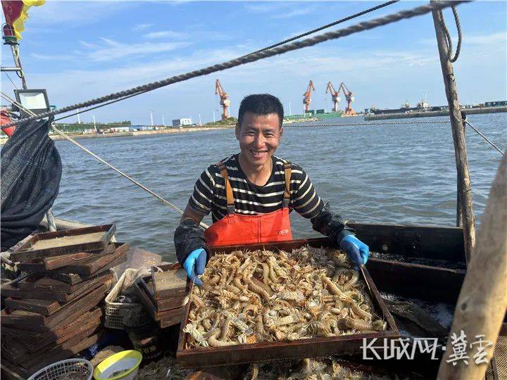 黄渤海伏季休渔期结束 日照各渔港开海