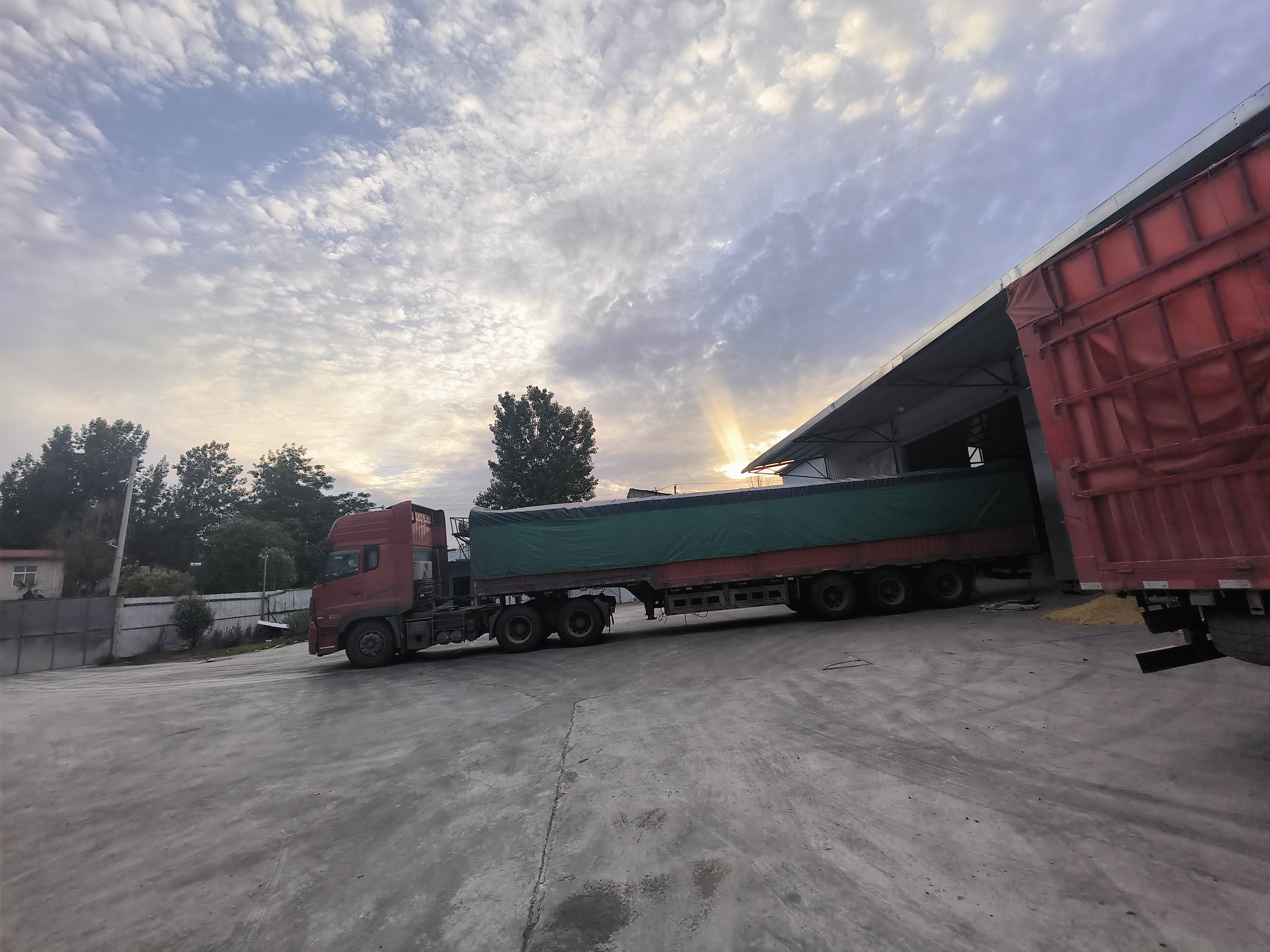 中国针对不利天气影响优化粮食产后烘干等服务