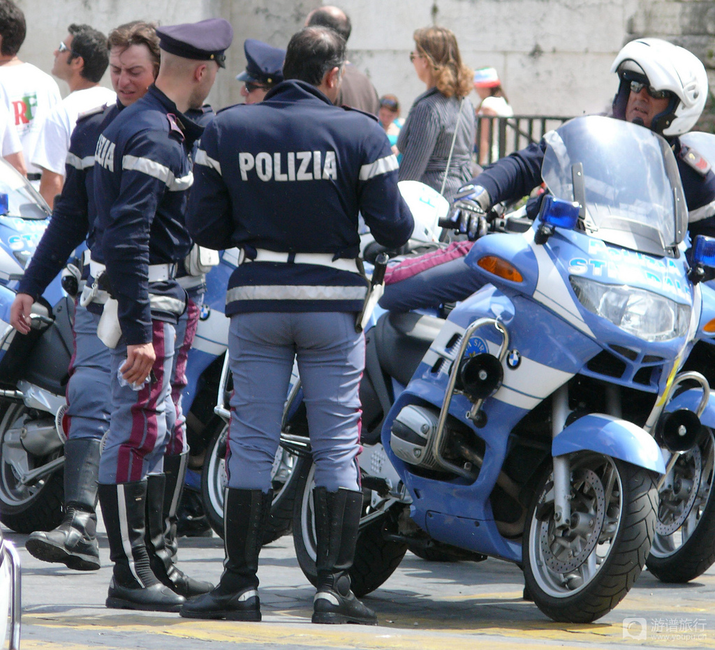 意大利农舍爆炸案致3名宪兵死亡