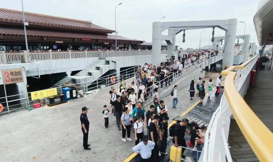 受寒潮大风影响 两岸 “小三通”客运航线停航