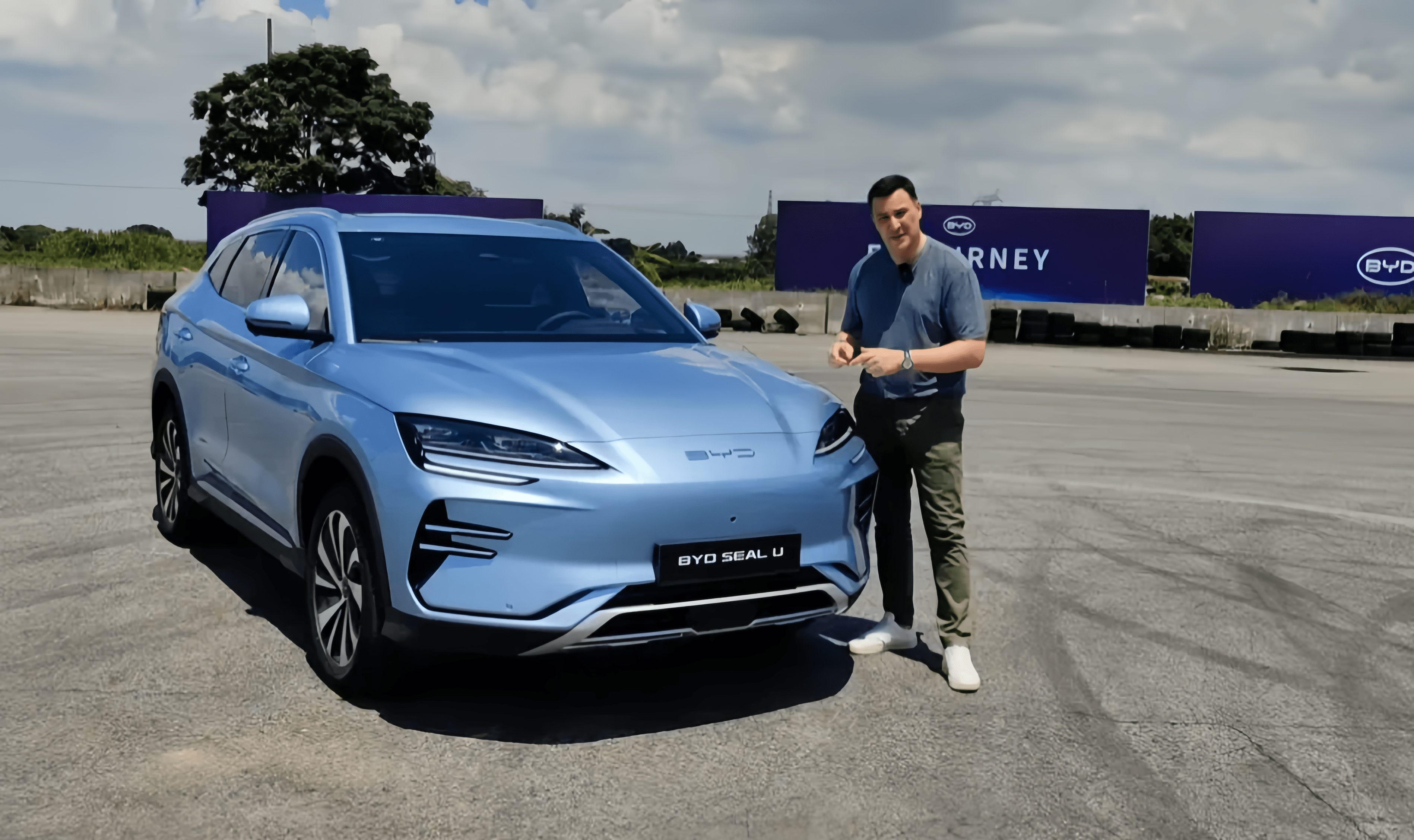 福建今年出口至沙特阿拉伯的最大批次汽车启航