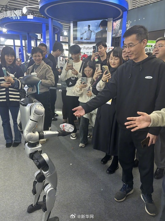 “互联网之光”博览会将汇聚千余项人工智能产品