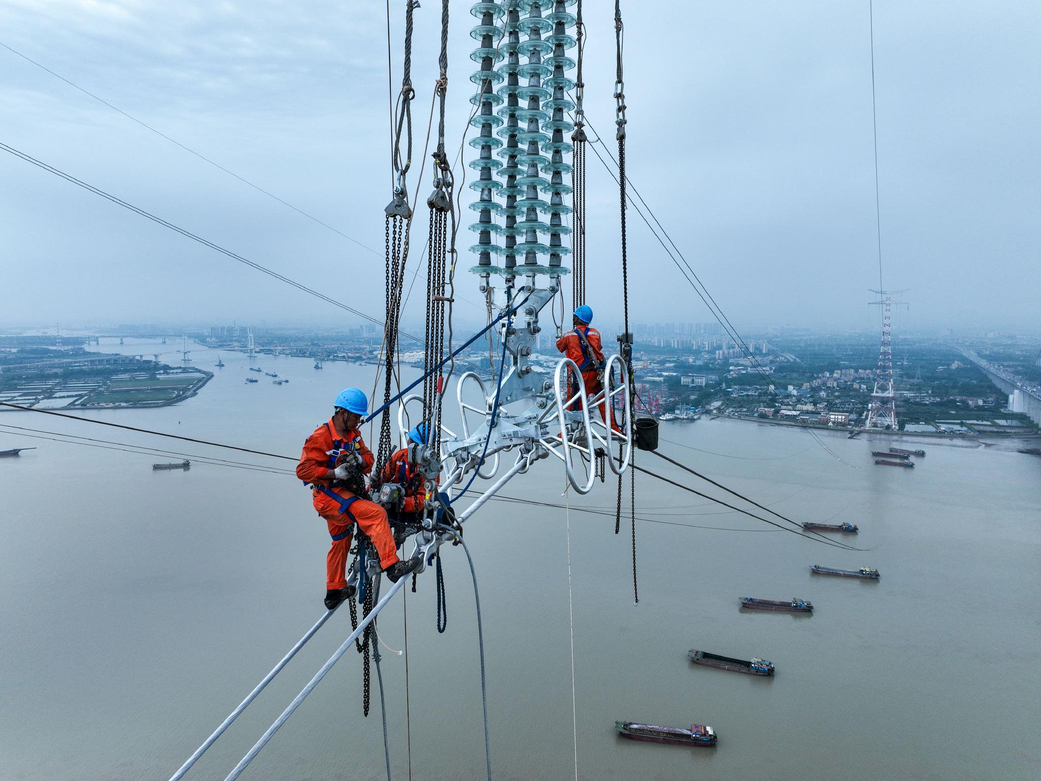 “电力天路”2.0版本实现输电能力翻倍