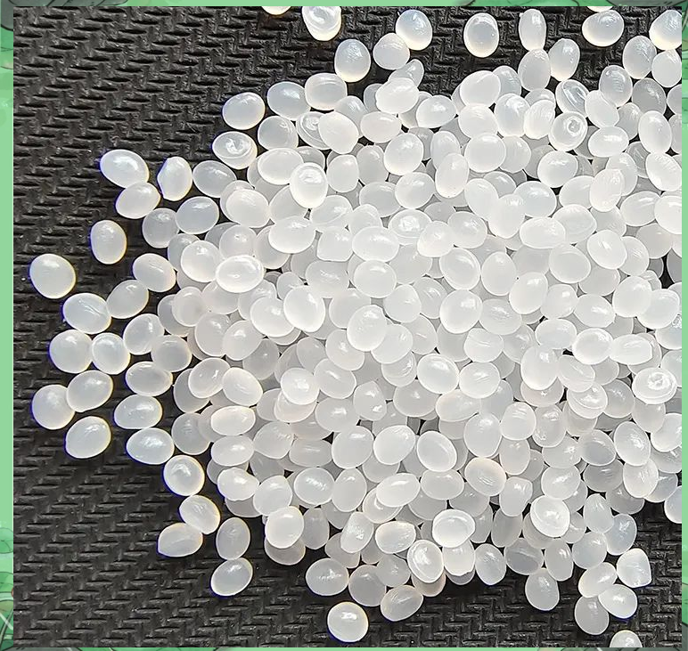 线型低密度聚乙烯、聚氯乙烯、聚丙烯月均价期货平稳上市